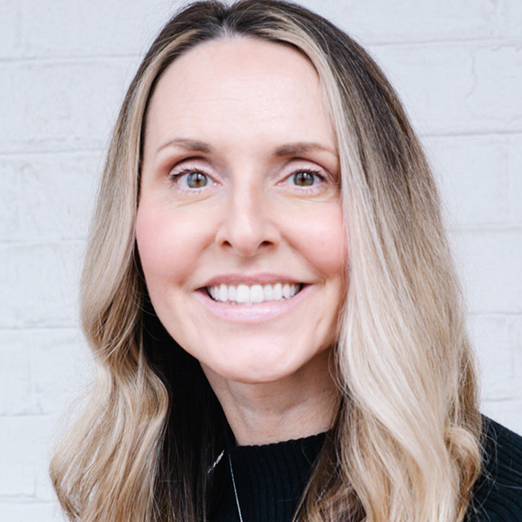 Amanda Bolin, Branch Manager for Honor Home Loans |Somerset Kentucky's best mortgage lender for first-time homebuyer loans, VA loans, FHA loans, and  home refinancing