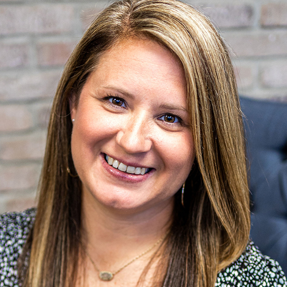 Jessica Kendrick, Loan Consultant for Honor Home Loans |Stanford Kentuckys best mortgage lender for first-time homebuyer loans, VA loans, FHA loans, and  home refinancing